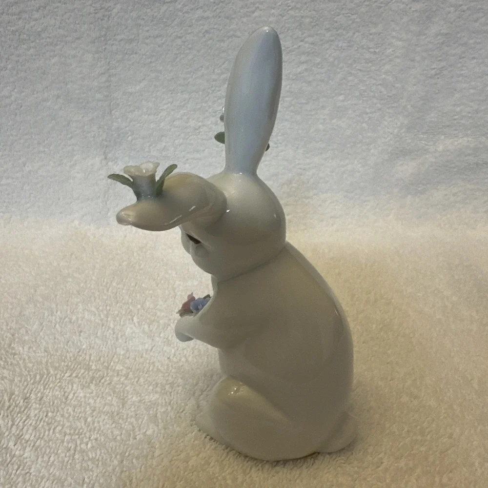 GANZ White Porcelain Bunny Rabbits Raised Flower Accents Easter 5‎ x 3
